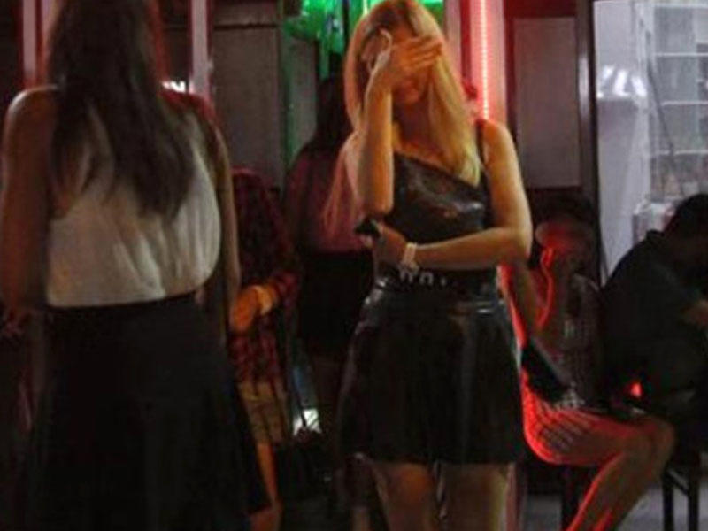 6 aydır yoxa çıxan 17 yaşlı qız görün haradan tapıldı - FOTO