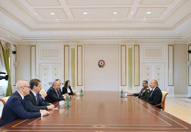 Aviqdor Liberman İlham Əliyevlə danışıqlarda - YENİLƏNİB