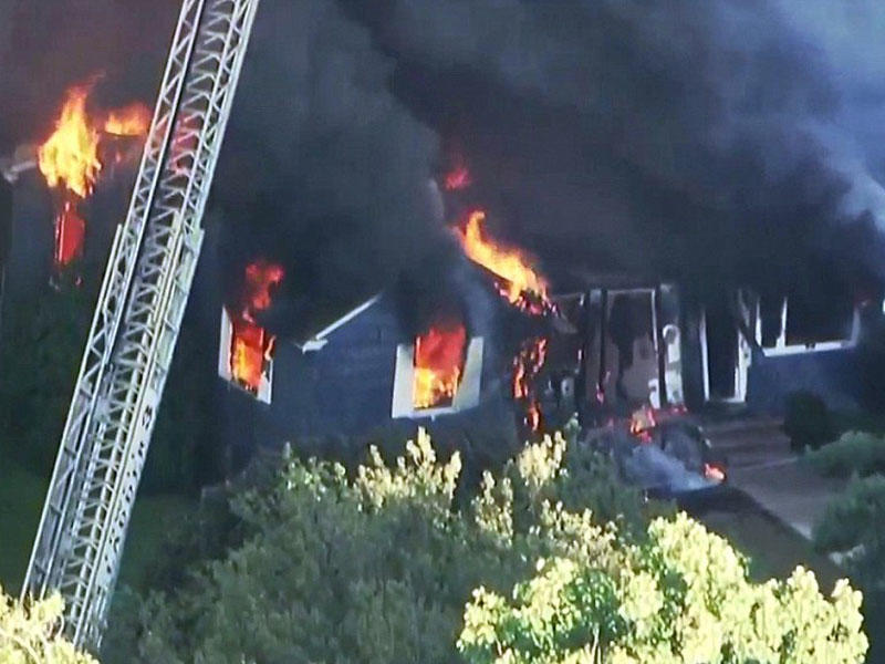 ABŞ-da qaz fəlakəti: 3 şəhərdə 70 bina partlayıb yandı - VİDEO - FOTO