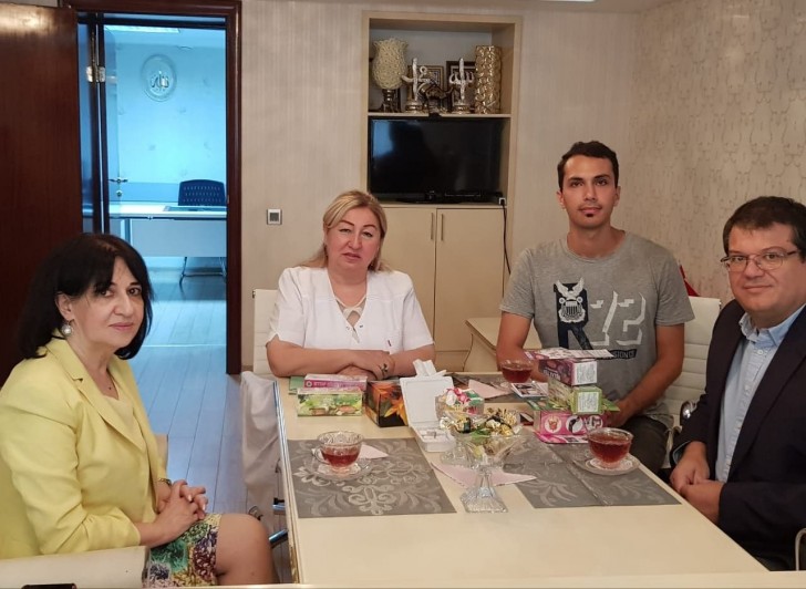BMT-nin institut direktoru “Nərgiz” klinikasında olub