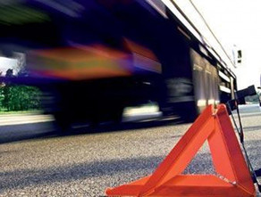 Salyanda maşından yola düşən çən qəzaya səbəb olub, iki nəfər yaralanıb