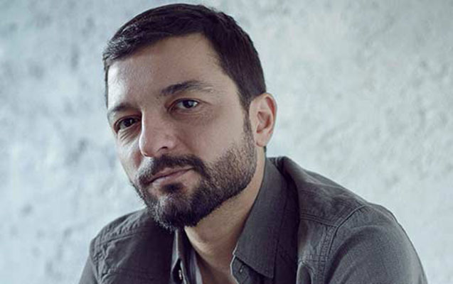 Müğənni kabab tüstüsü səbəbindən konsertini təxirə saldı