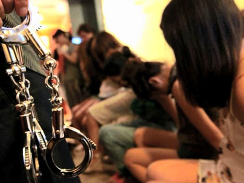 Qadın alverçilərinin dəstə başçısı olan Züleyxa tutuldu - Qadınları Türkiyə və Dubaya aparırmış - FOTO