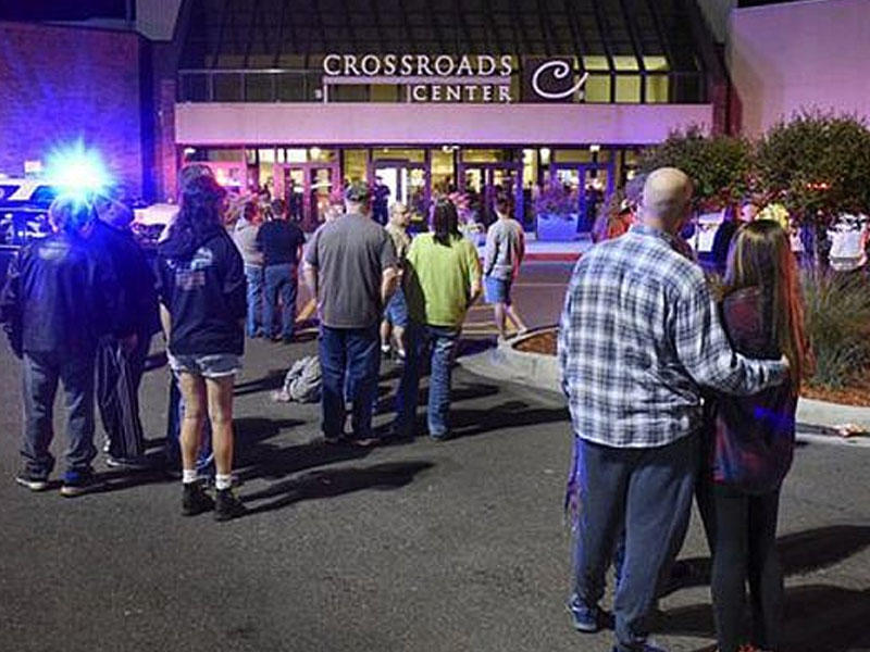 Avtomobilin əyləci işləmədi, 8 nəfərin üstündən keçdi