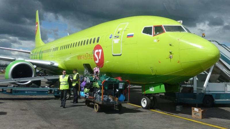 Novosibirsk-Bakı aviareysinin sərnişini hər kəsi qorxutdu: 