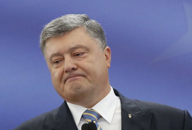 Kuryoz hadisə: Poroşenko qapıları səhv saldı - Lavrovdan tualet zarafatı