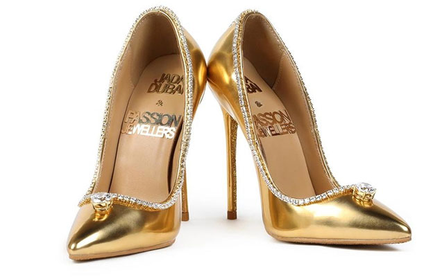 Dünyanın ən bahalı dikdabanı nümayiş olundu