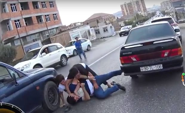 Bakıda kütləvi dava baş verdi - VİDEO