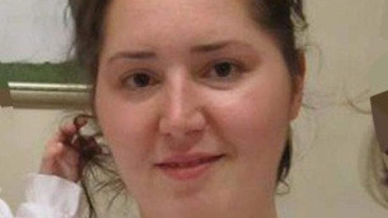 DƏHŞƏT: Maşında mübahisə etdilər, sevgilisinin üstünə benzin töküb yandırdı