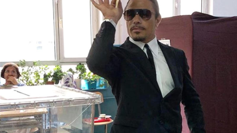 Nüsrət Türkiyəni BİR-BİRİNƏ VURDU - FOTO/VİDEO