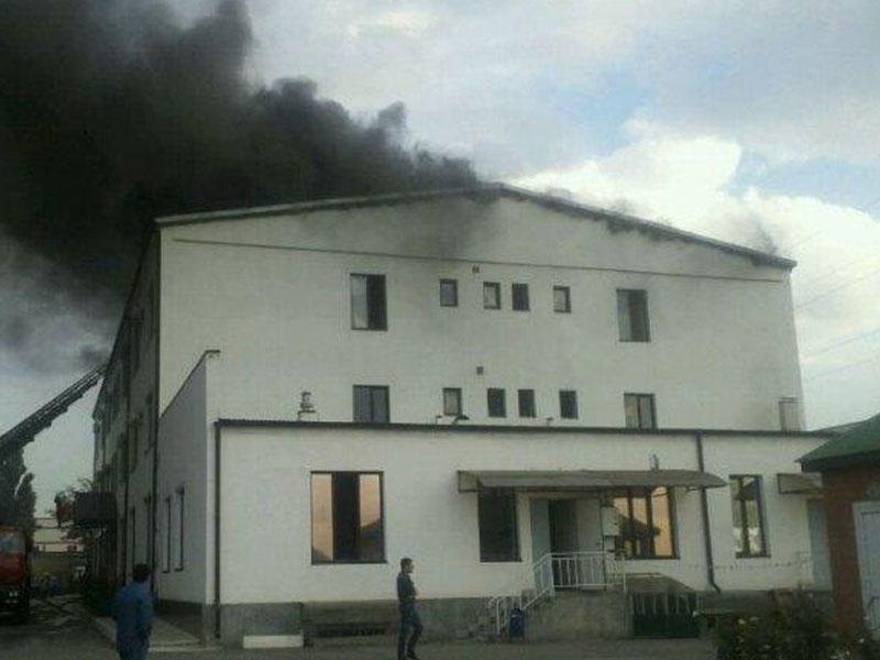 Azərbaycanlı qadın Avstriyada həbsxananı yandırdı - FOTO