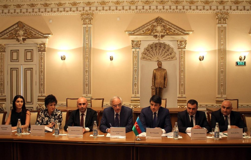 Azərbaycan diasporu ilə Rusiyanın Arxangelsk vilayətinin həyata keçirəcəyi birgə layihələrə dair müzakirələr aparılıb