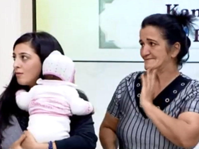 Anasının sevgilisinin evində tapılan gəlinin qərarı hər kəsi ŞOKA SALDI - VİDEO