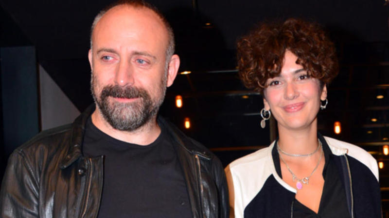 Bergüzar Korel mini ətəyi ilə göz qamaşdırdı - FOTO
