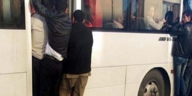 Bakıda avtobusda təhlükəli anlar – VİDEO