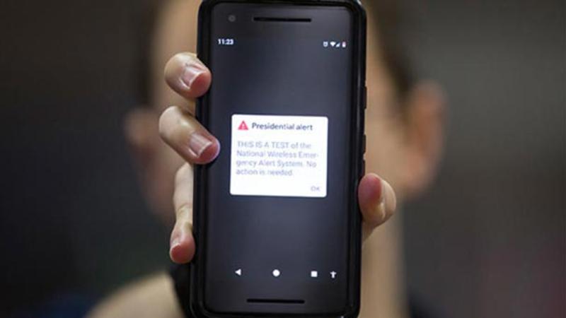 Milyonlarla insana göndərilən HƏYƏCAN MESAJI - ABŞ TƏŞVİŞDƏ