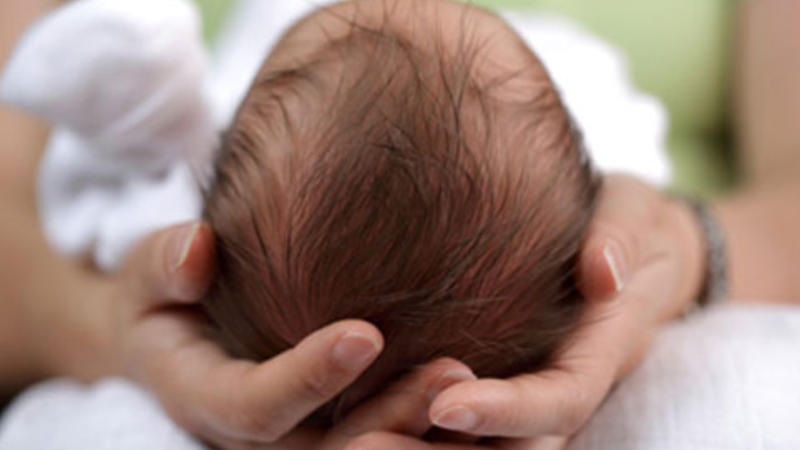 Azərbaycanda ŞOK HADİSƏ: 10 günlük körpəni 350 manata satdı