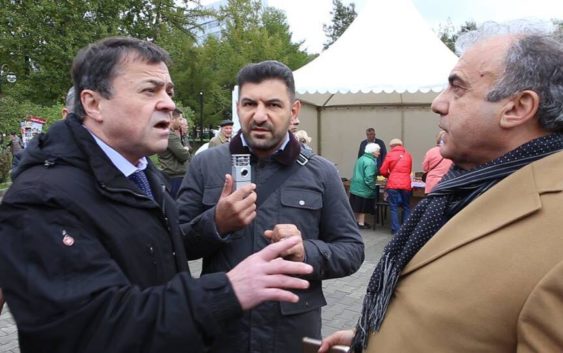 Qızını erməniyə ərə verən diaspor sədri “nar bayramı”nda” dava saldı – BİABIRÇILIQ