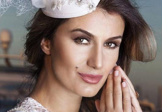 Tuğbanın geyimini ələ saldılar - Foto