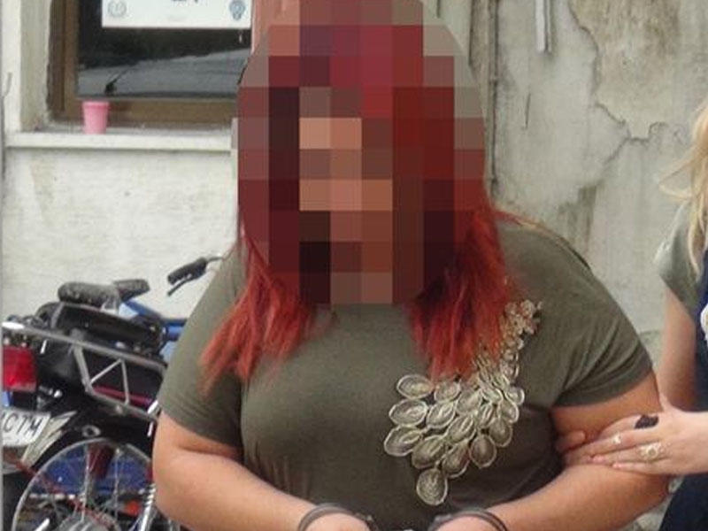 Ana qızını 30 manata kişilərə satarkən yaxalandı