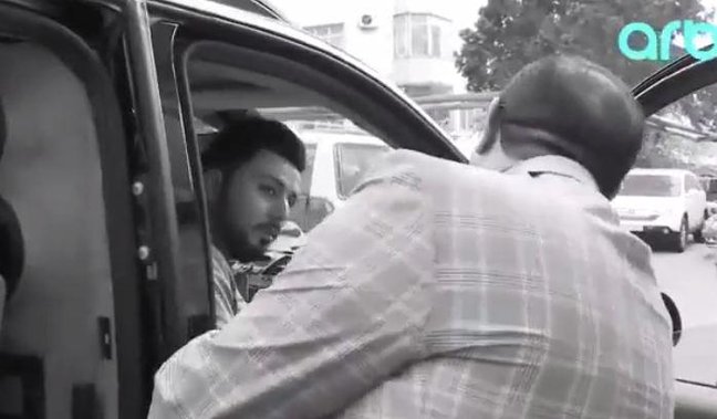 Manaf Ağayev ARB TV-nin əməkdaşına hücum etdi - Video