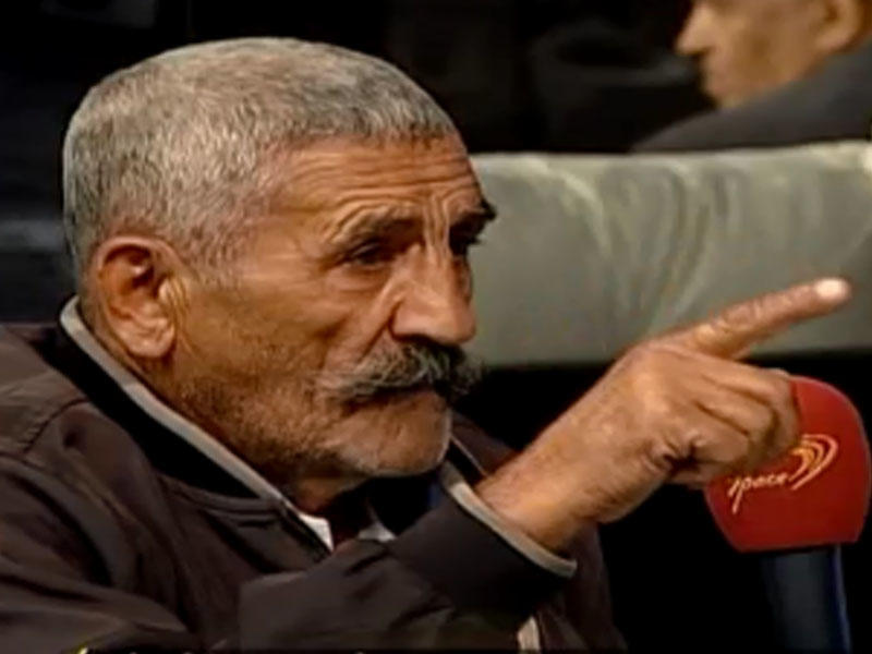 12 yaşlı azərbaycanlı qonşusunun arvadına sataşan 4 kişini öldürdü - FİLM KİMİ CİNAYƏT - VİDEO