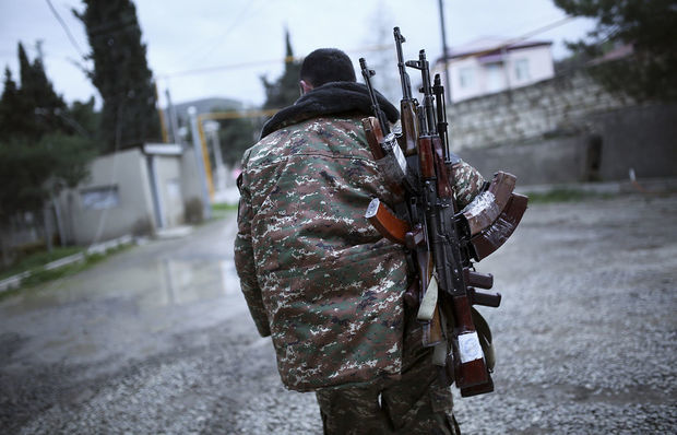 Rusiyalı politoloq: Ermənilər könüllü şəkildə bir rayonu qaytara bilərdilər