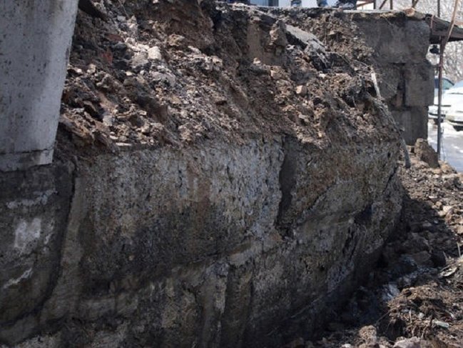 Cəlilabadda faciə: Fəhlələr uçqun altında qaldı