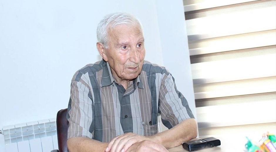 Xalq artisti: “Efirdə min oyundan çıxır, görəndə əsəbiləşirəm”