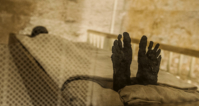 Atasının cəsədini 10 il boyunca evində saxladı - Oğuldan dəhşətli əməl