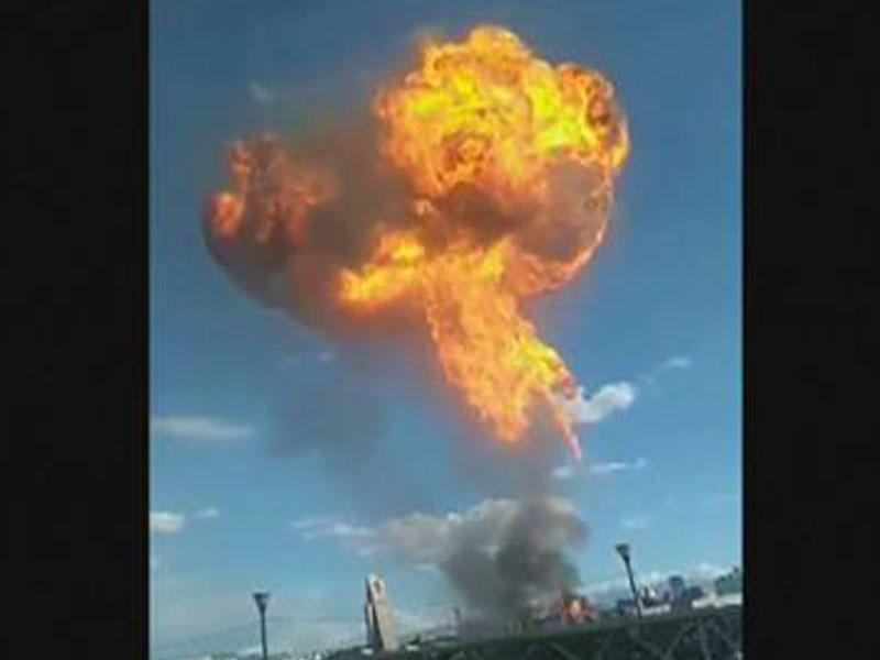 Mexikoda alkoqol fabrikində güclü partlayış: 2 min insan təxliyə edildi - FOTO