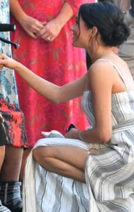 Kral ailəsinin gəlini geyimi ilə qanunları pozdu - Fotolar