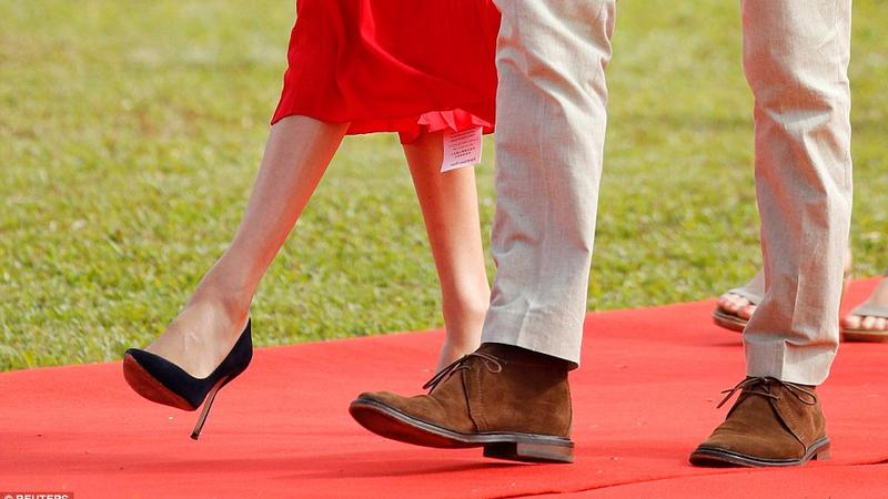 Şahzadənin həyat yoldaşı BİABIR OLDU - Dünya bundan DANIŞIR