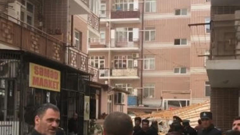 Küləyin Mehdiabaddakı qaçqın şəhərciyinə vurduğu ziyan müəyyənləşdirilir - RƏSMİ