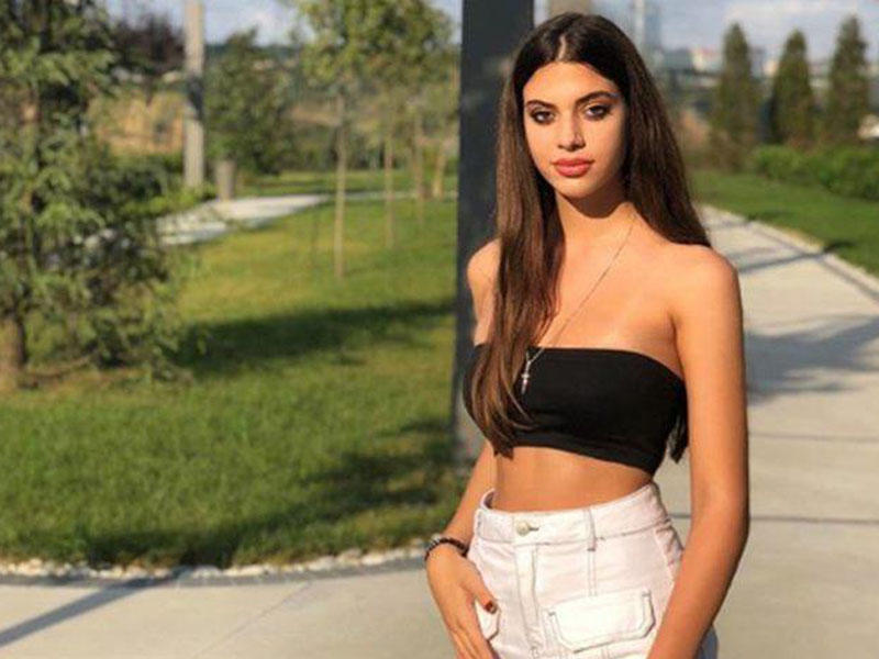 Aktrisanın 15 yaşlı qızı görüntüsü ilə hamını HEYRƏTLƏNDİRDİ - FOTO