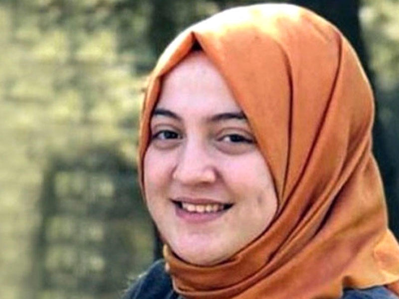 Türkiyədə rəzalət: 3 kişiylə münasibətdə olan hicablı qadın uşağının kimdən olduğunu bilmir - VİDEO - FOTO