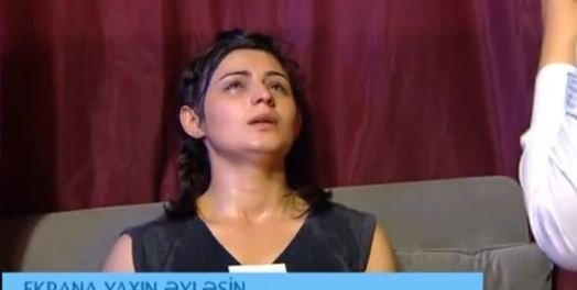 2 uşağını atıb ər evindən qaçan gəlinin əri özündən çıxdı: 