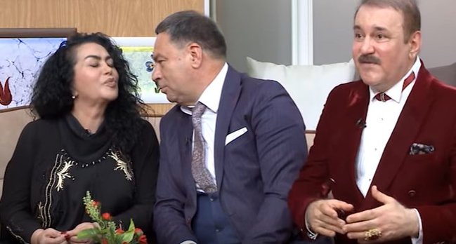Əməkdar artist canlı yayımda Əlikramı öpməyə çalışdı - VİDEO