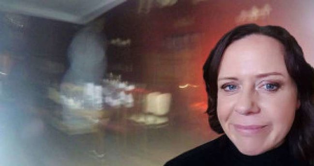 Bankda işləməkdən imtina edərək ruh ovçusu oldu - FOTOLAR