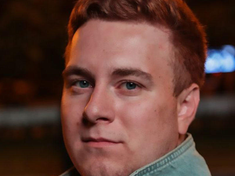 VİDEOsu yayılan jurnalist özünü binadan atıb öldürdü - FOTO