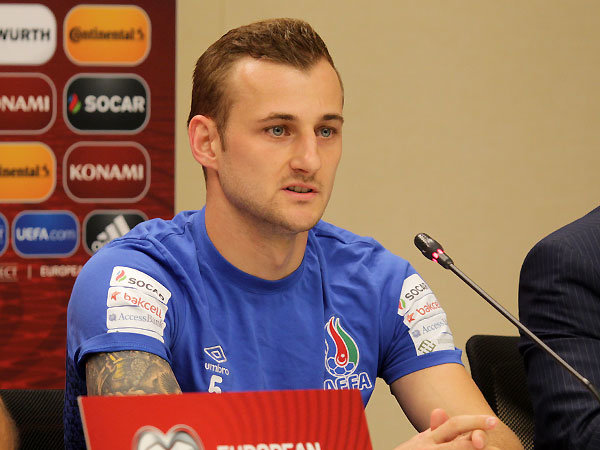 Azərbaycanlı futbolçunun 300 minlik lüks avtomobili - FOTO