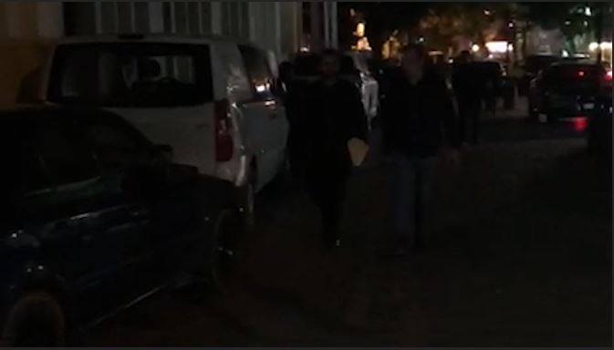 Bakıda avtomobillərin piyada səkilərini zəbt etməsi problemi hələ də həll olunmayıb - VİDEO