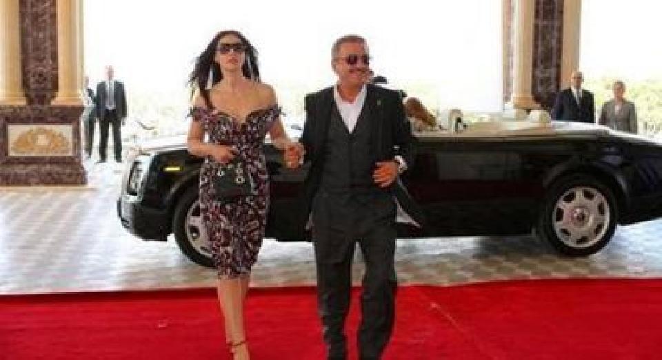 Dünyanın ən gözəl qadınını azərbaycanlı milyarder necə bədbəxt etdi? - VİDEO