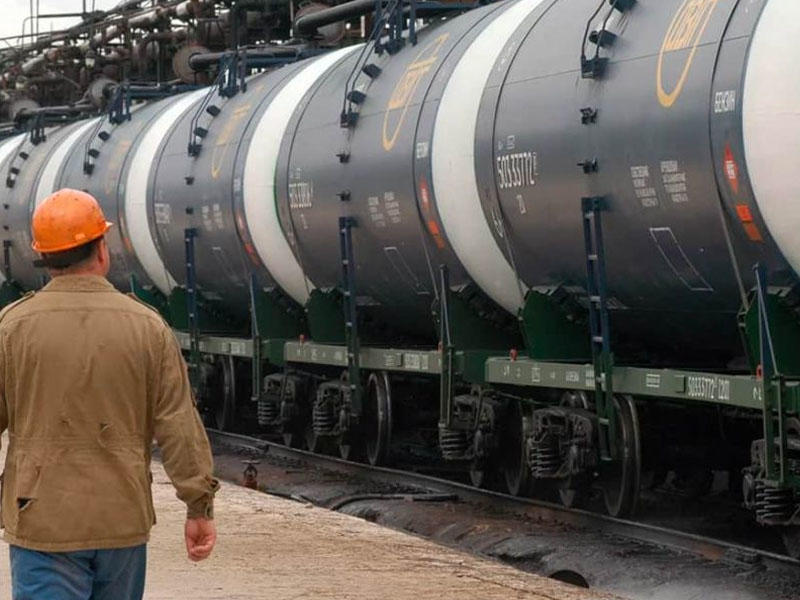 Rusiya bir sıra şirkətlərə neft satmağı dayandıra bilər