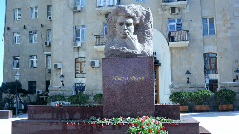 Müşfiqi güllələdikdən sonra Xəzərə atıblar? - Akademik AÇIQLADI