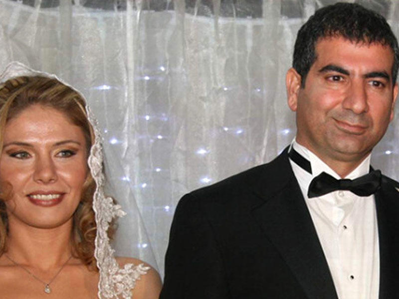 Arvadı keçmiş deputatı bıçaqladı - FOTO