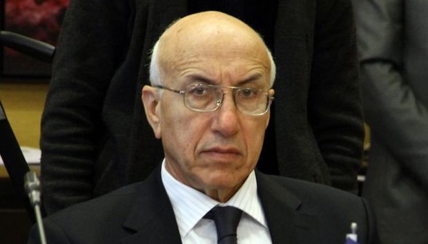 Komitə sədrindən həmkarlarına qınaq