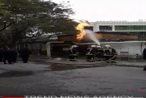 Bakının mərkəzində qaz borusu partladı - Yanğın başladı - VİDEO