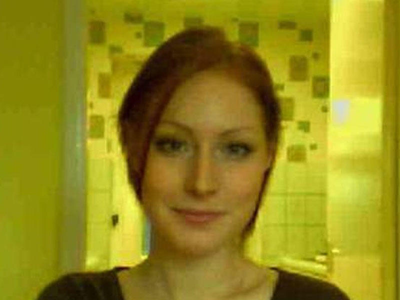 Əxlaqsız müəllim işdən qovuldu - FOTO