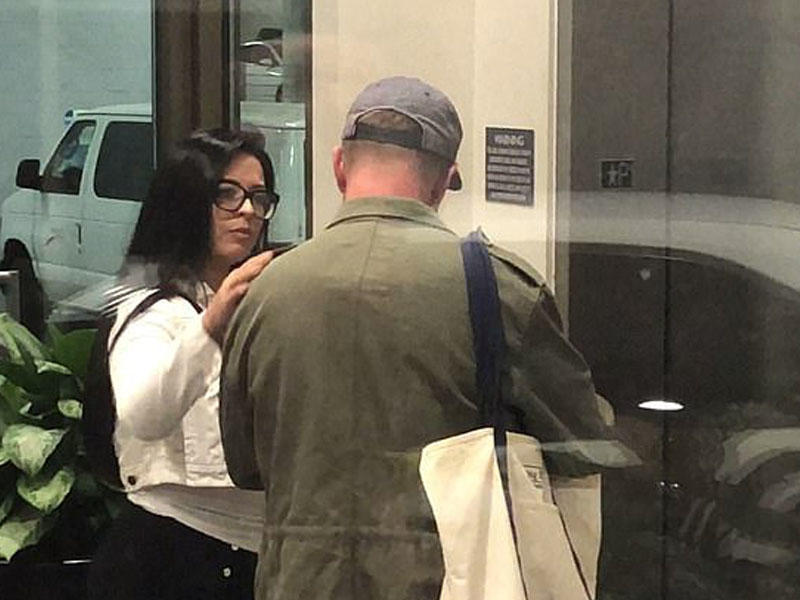 Məşhur aktyor arvadına xəyanət edir - Qəfil 